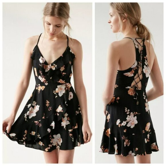 UO Kimchi Blue Sabina Floral Ruffle Wrap Lace Up Mini Dress Est. Size Small - Picture 1 of 11